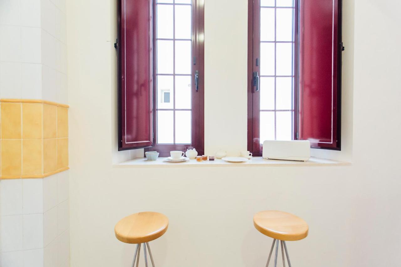 Bright And Central- 2bd 1bth- Malhara